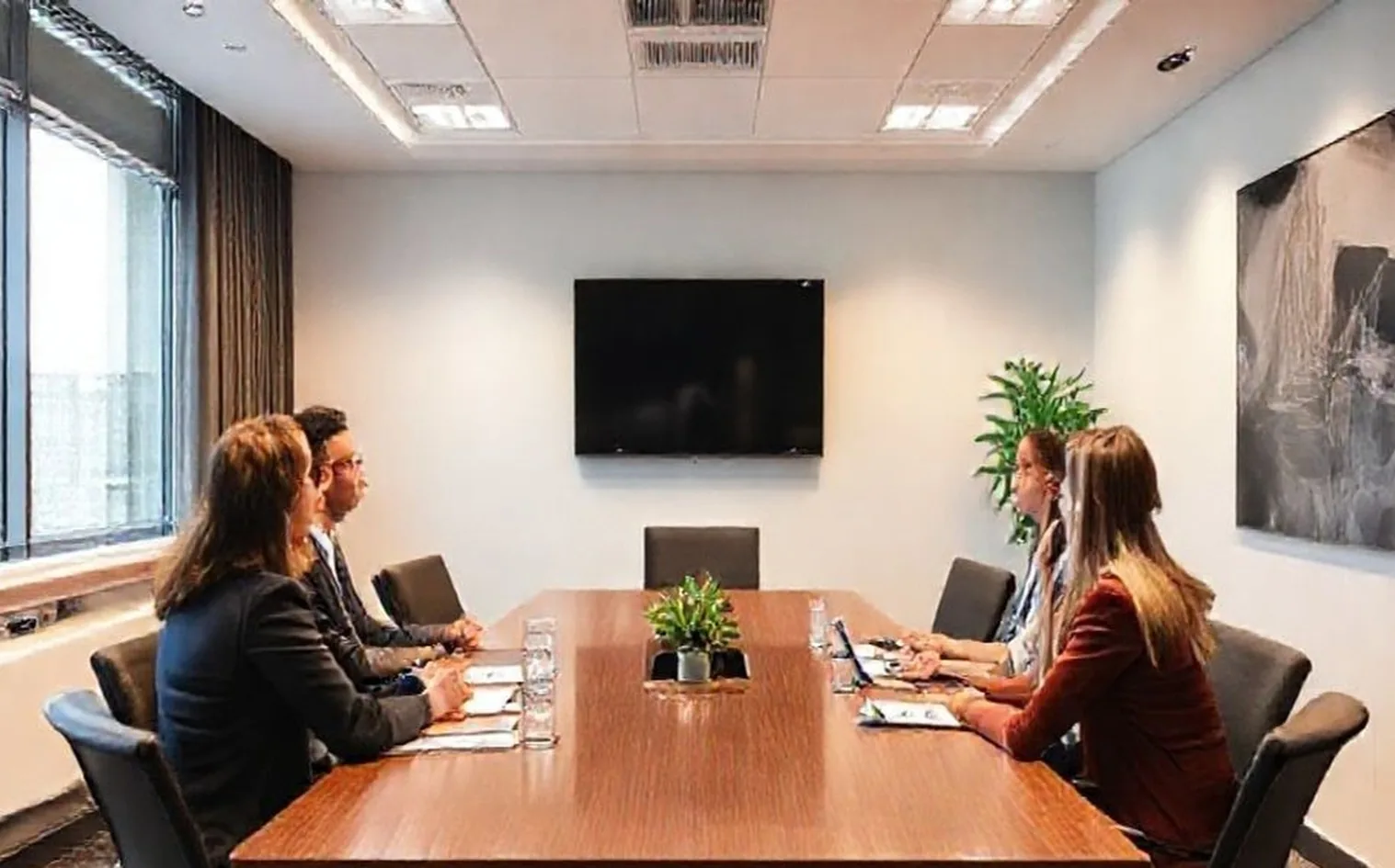 Valuation consulting meeting room